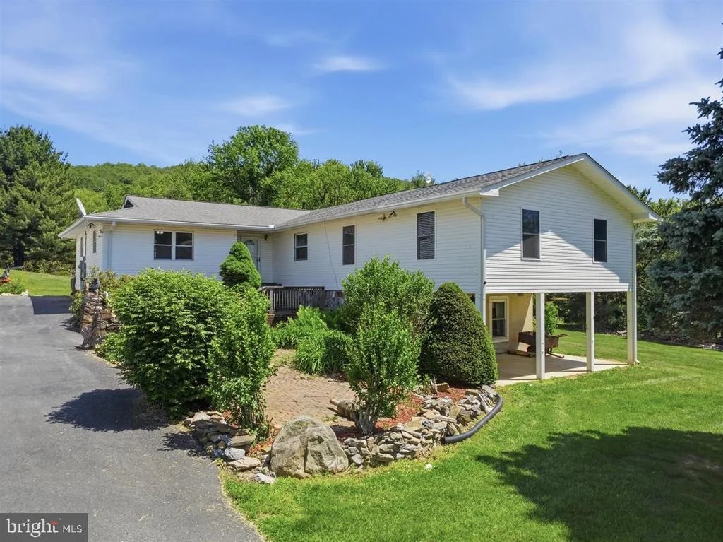 Photo of 2915 FRY ROAD