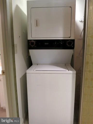 Photo of Unit 411 at 14800 PENNFIELD CIRCLE