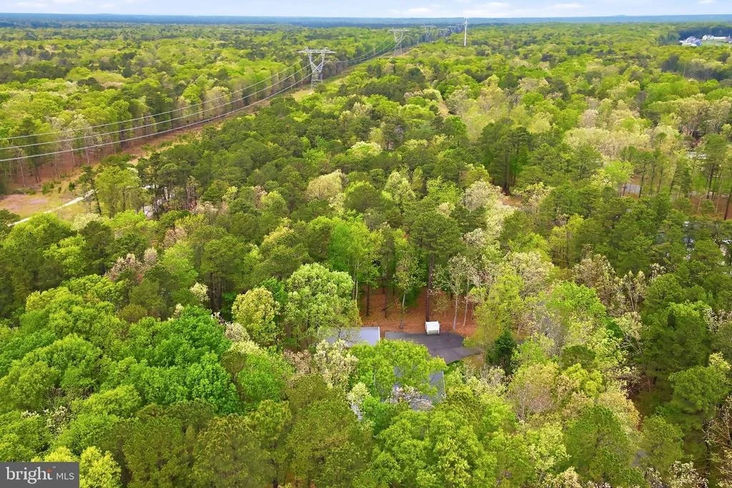 Photo of 33 RED OAK DRIVE