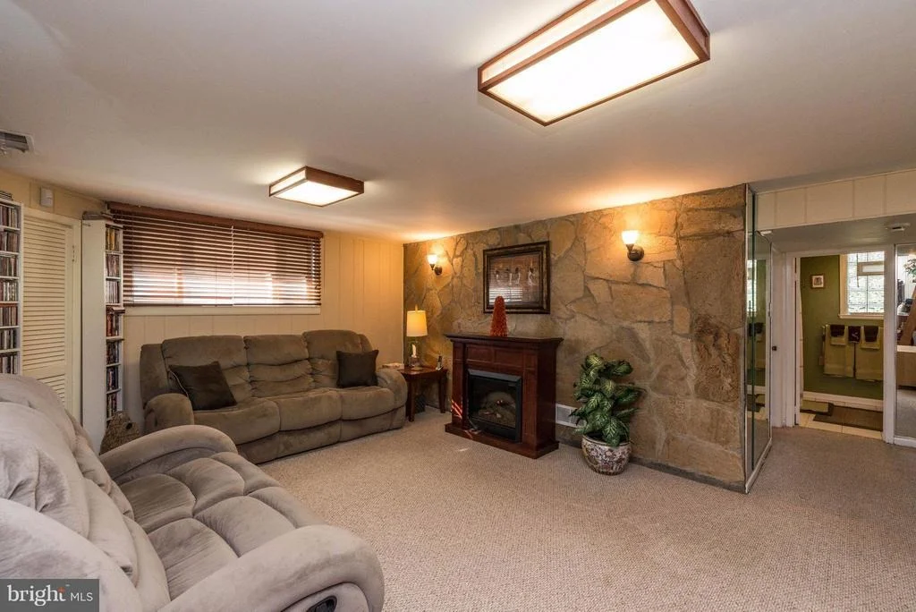 Photo of 1203 COBB ROAD
