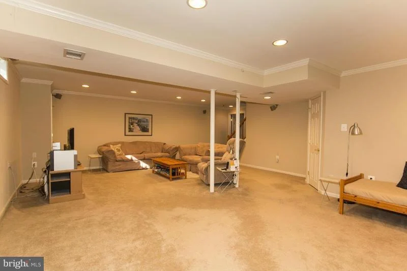 Photo of 10941 HILLTOP LANE
