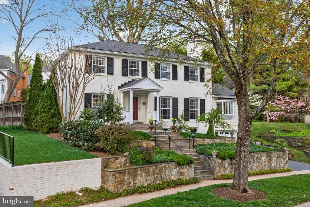 Photo of 6309 KENHOWE DRIVE