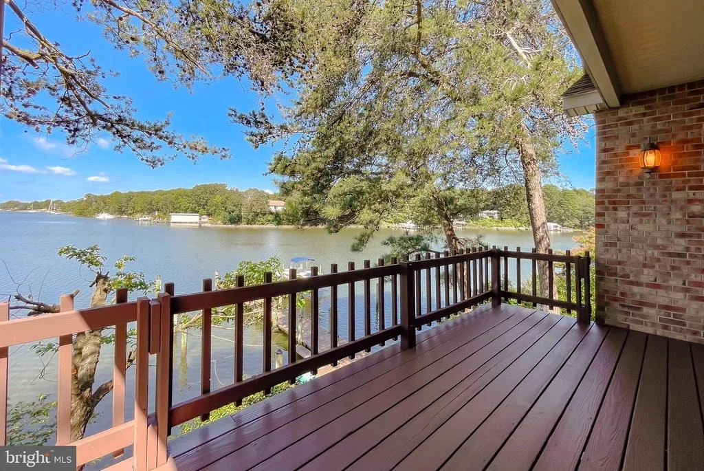 Photo of 222 HARBOR DRIVE