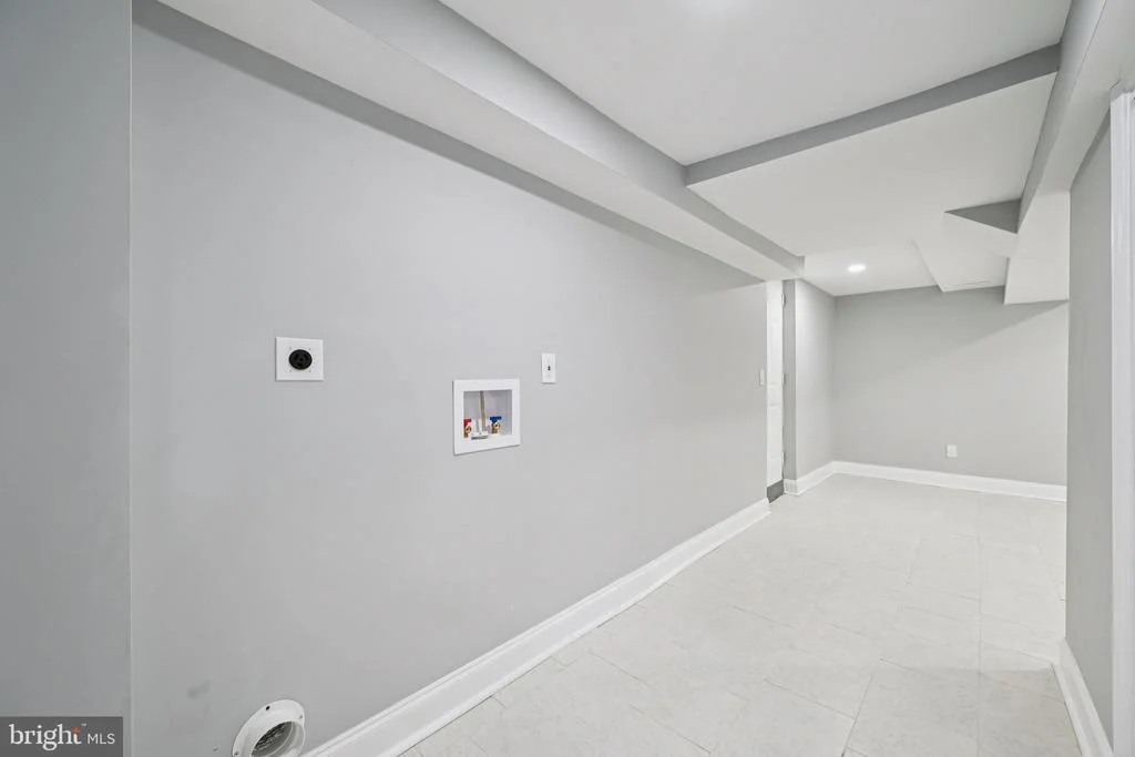 Photo of 4902 GILRAY DRIVE