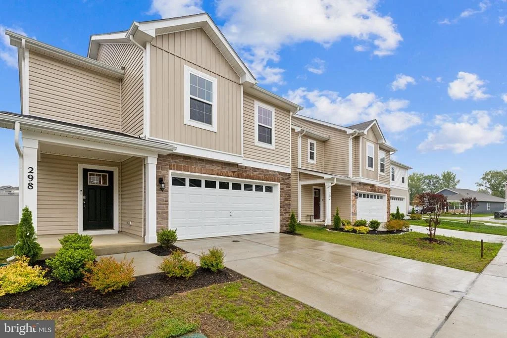 Photo of 298 FOREST EDGE AVENUE