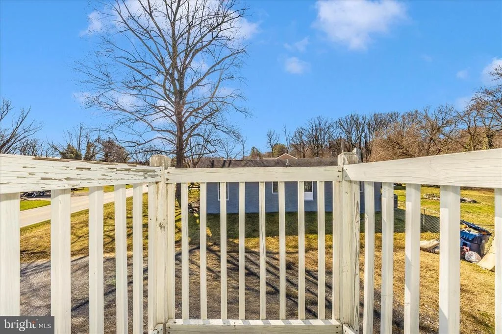 Photo of 5618 BARTONSVILLE ROAD
