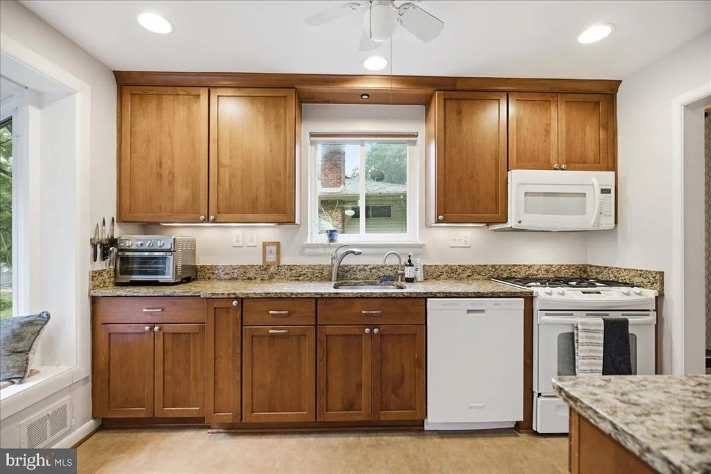 Photo of 10802 LOCKRIDGE DRIVE