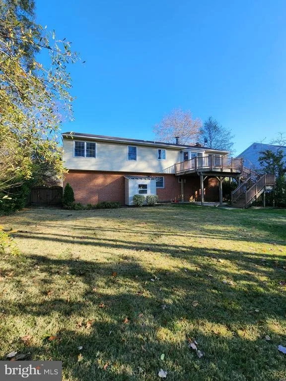 Photo of 8230 RIVERSIDE ROAD
