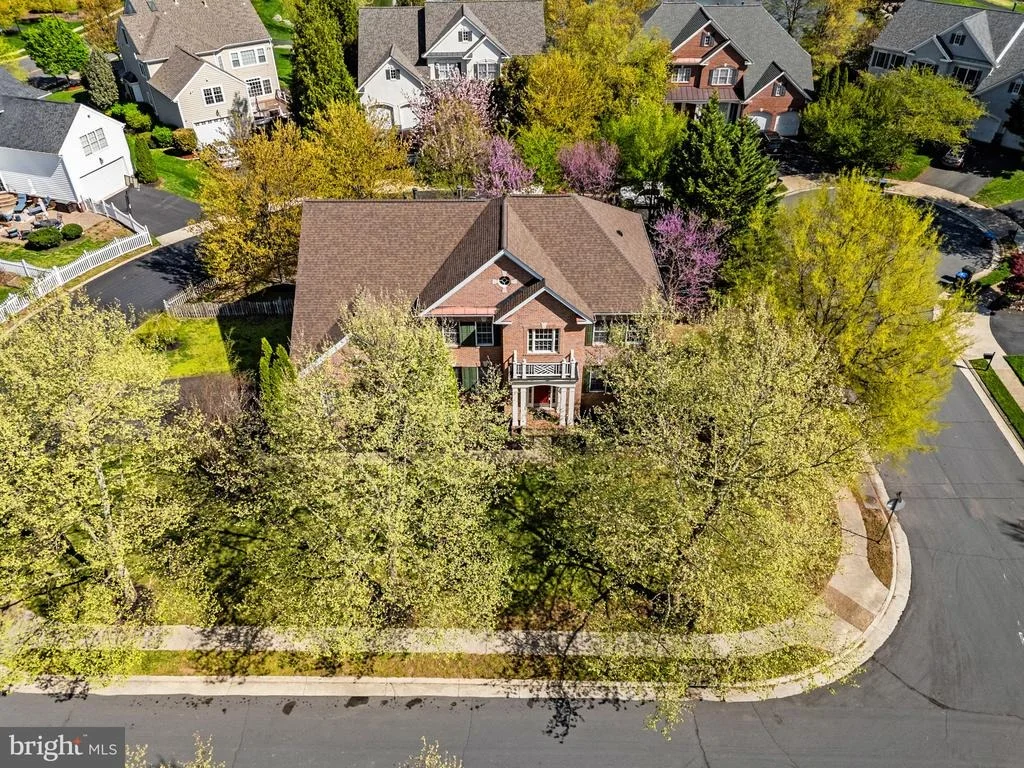 Photo of 42758 GLENSIDE DRIVE