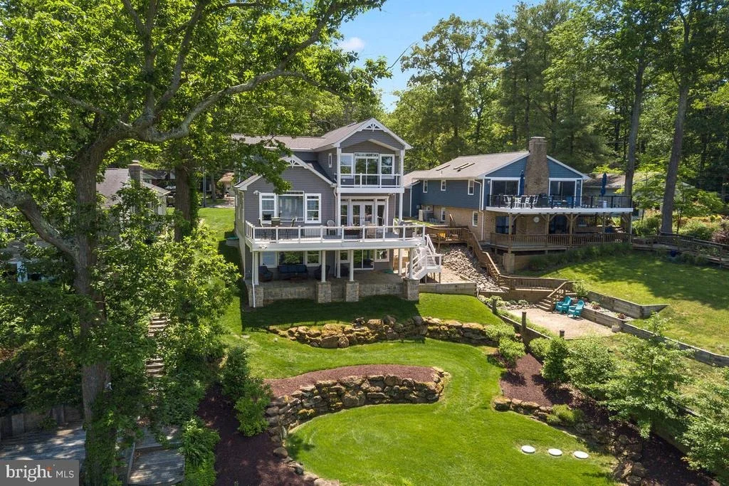 Photo of 1162 OAK VIEW DRIVE