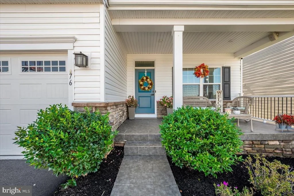 Photo of 76 VANCOUVER PLACE