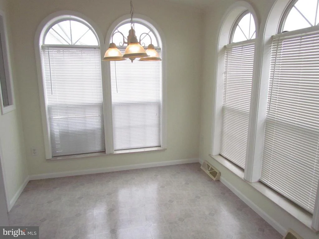 Photo of 402 MOORE PLACE