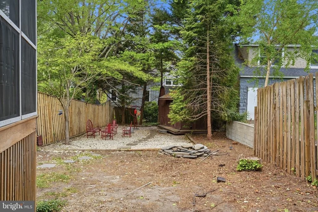 Photo of 606 KINGS HIGHWAY
