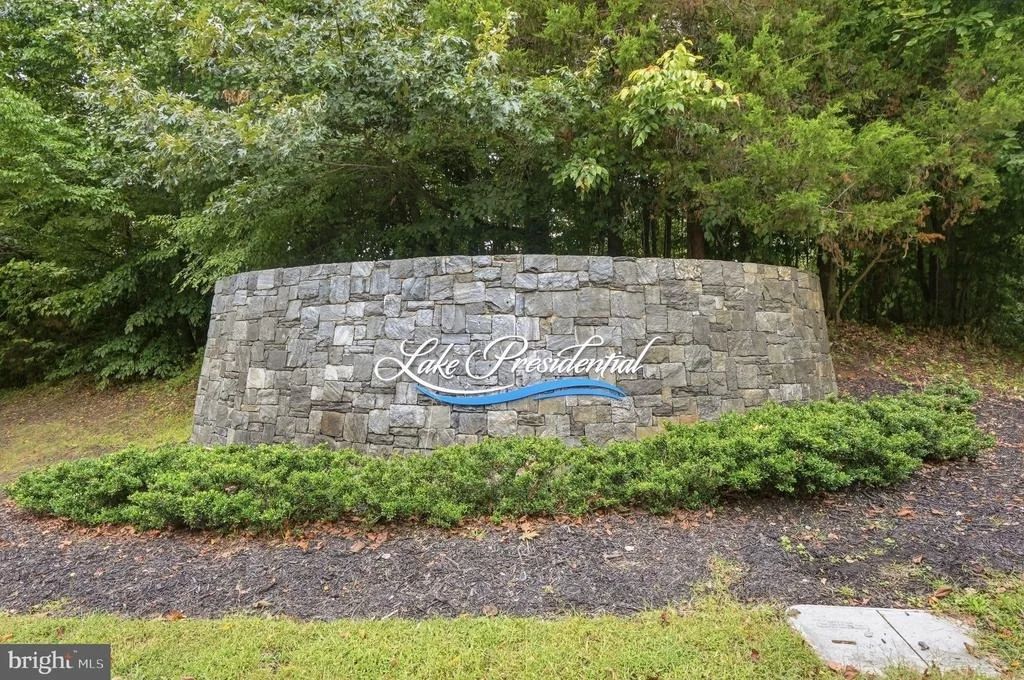 Photo of 3012 LAKE FOREST DRIVE