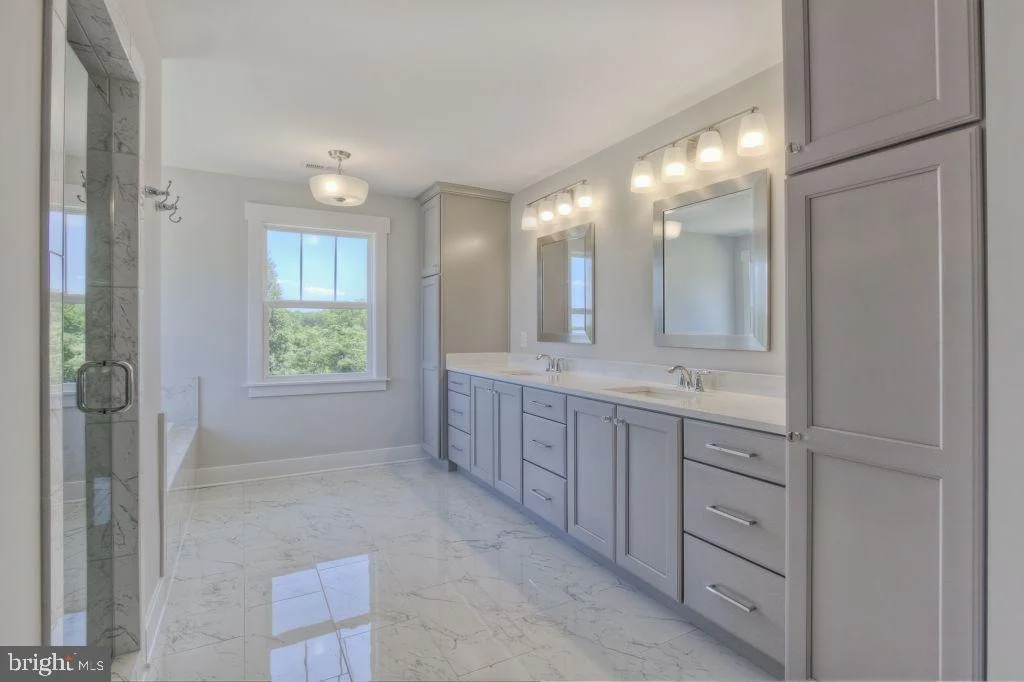 Photo of 480 LEELAND ROAD