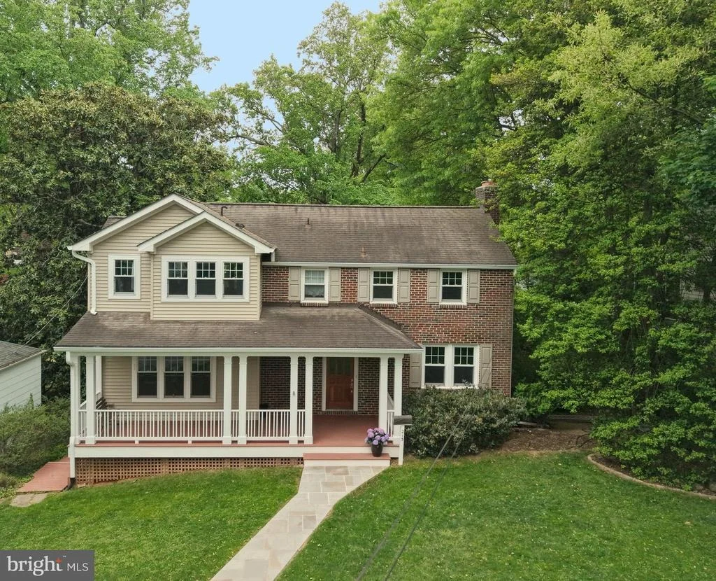 Photo of 213 CRESTMOOR CIRCLE