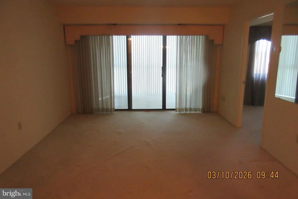 Photo of Unit 1806 at 15101 INTERLACHEN DRIVE