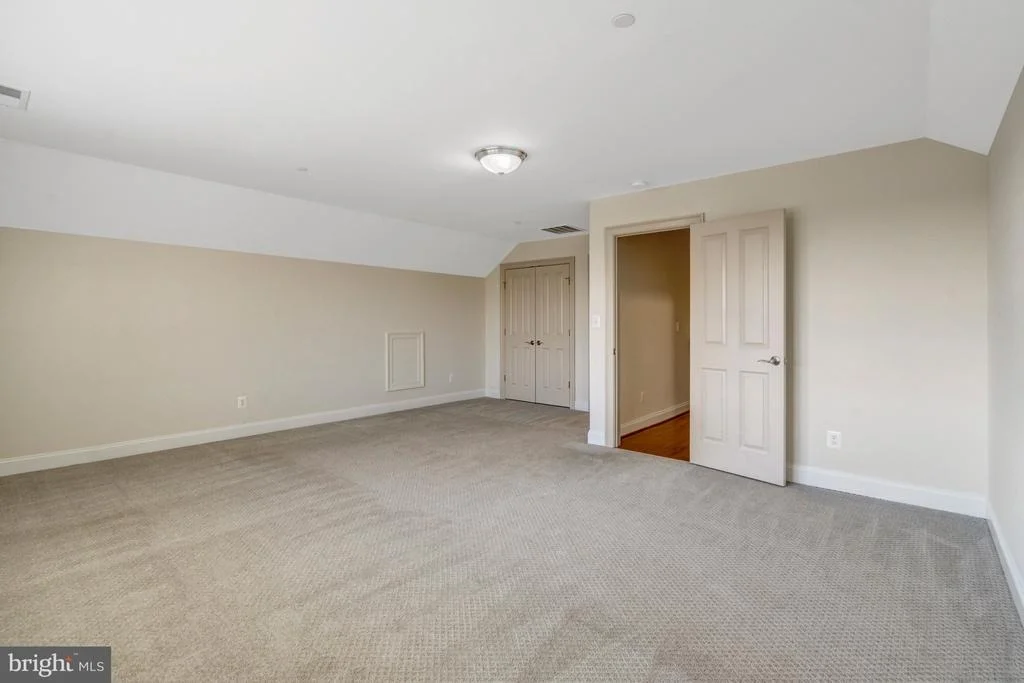 Photo of 1318 KURTZ ROAD