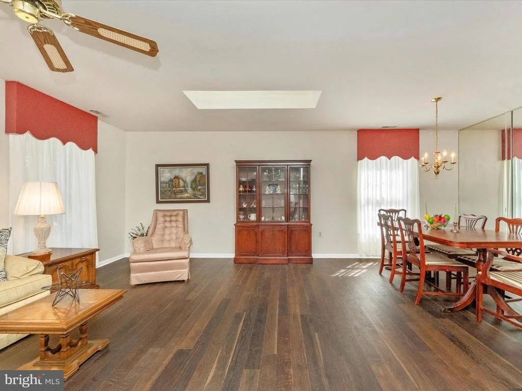 Photo of 814 COXSWAIN WAY