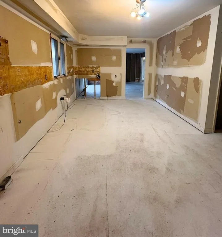 Photo of 3007 SUFFOLK LANE