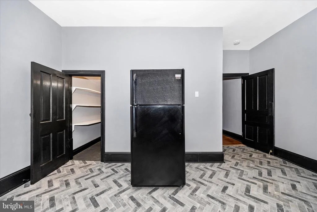 Photo of 519 SUMMIT AVENUE