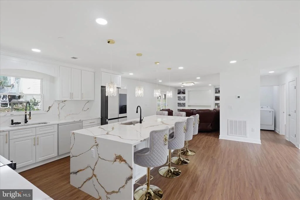 Photo of 10501 BEECHWOOD DRIVE