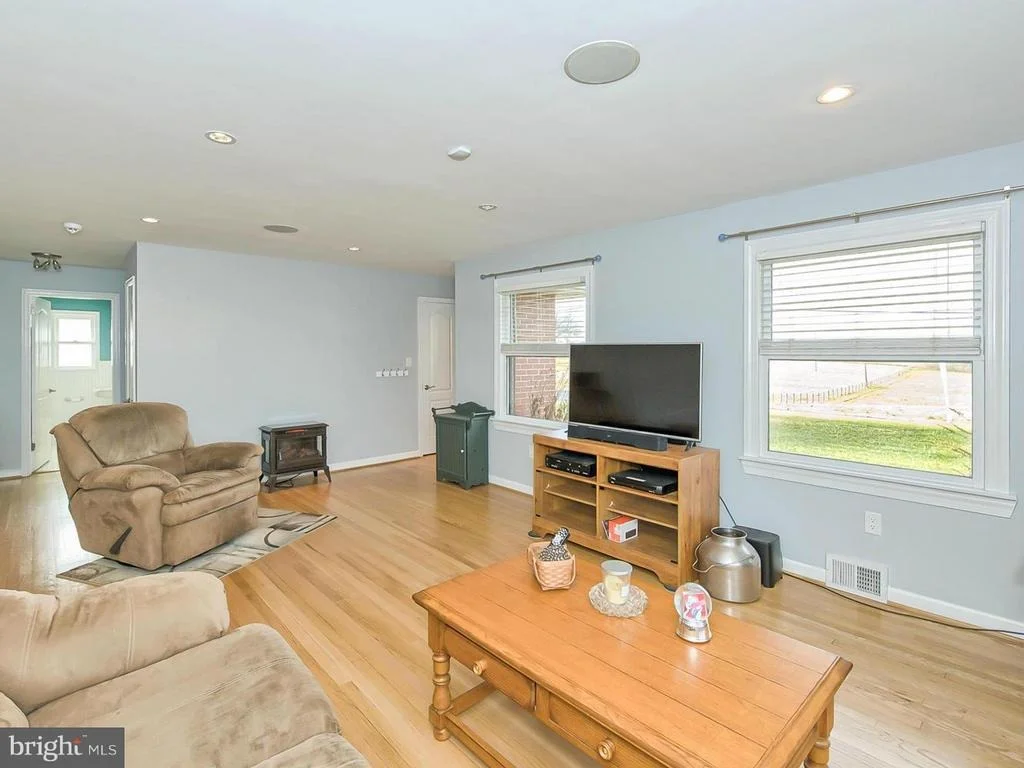 Photo of 4723 OLD MIDDLETOWN ROAD
