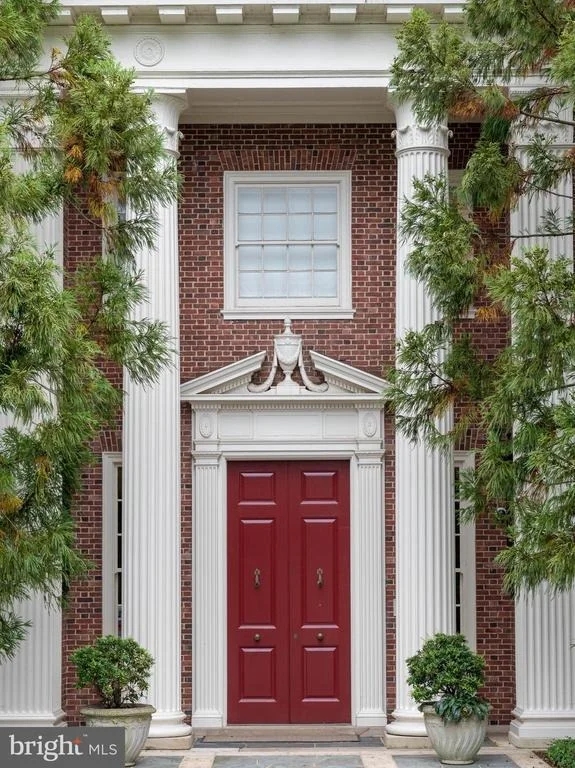Photo of 15 CHARLCOTE PLACE