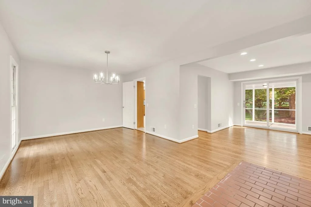 Photo of 8705 BELLS MILL ROAD