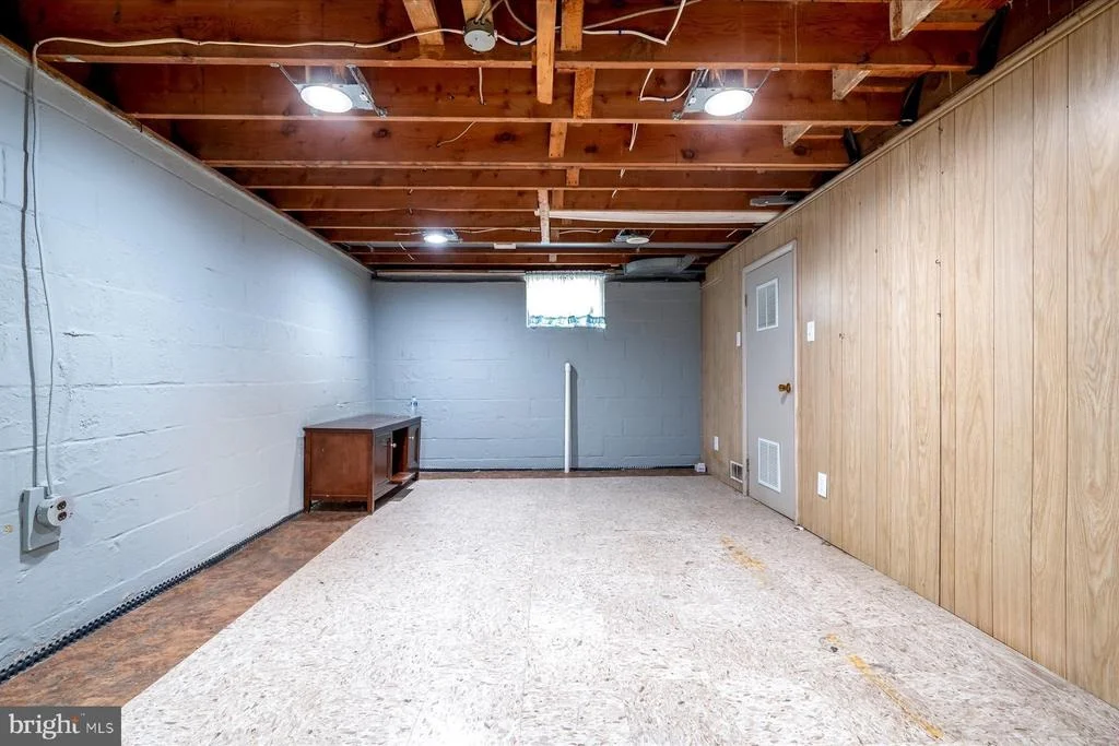Photo of 402 JOYCE DRIVE