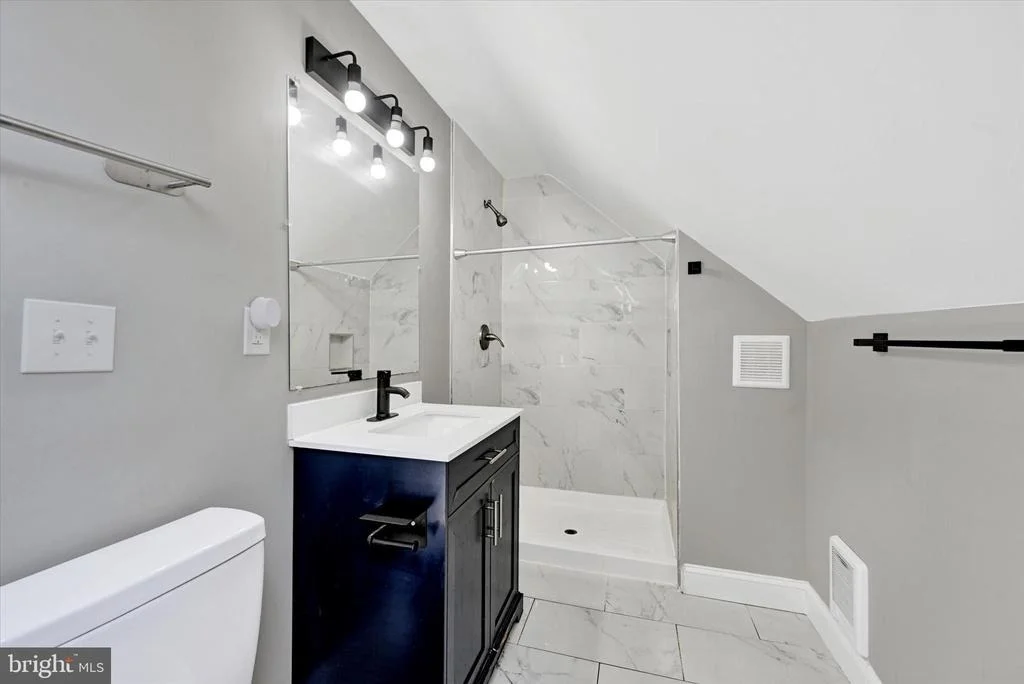 Photo of 5217 CATALPHA ROAD
