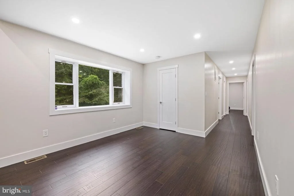 Photo of 4300 OAKTREE ROAD