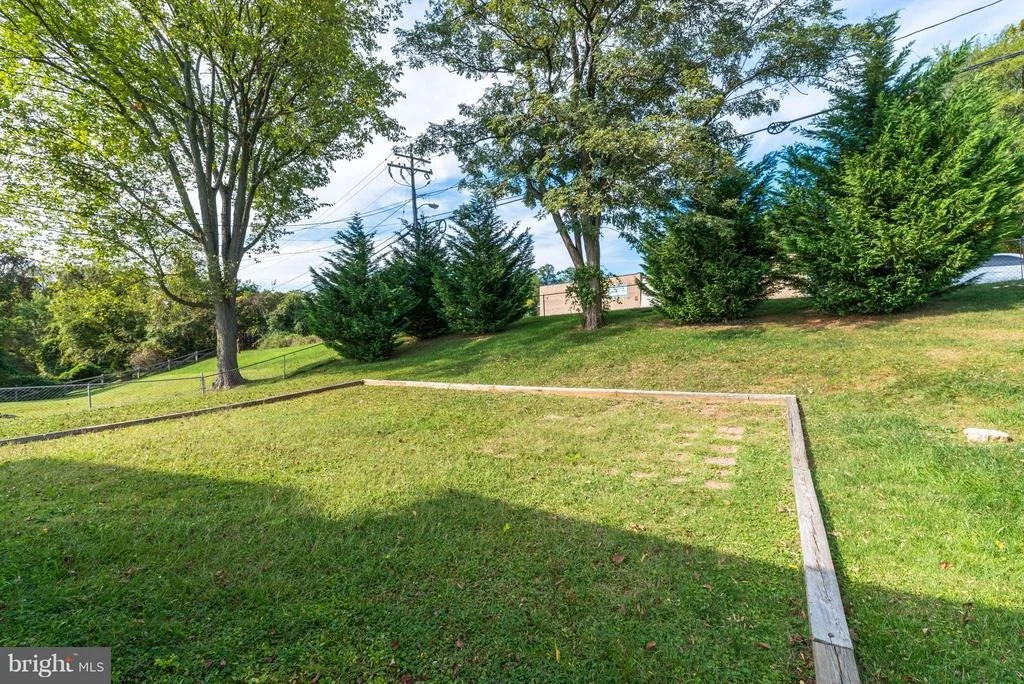 Photo of 1203 COBB ROAD