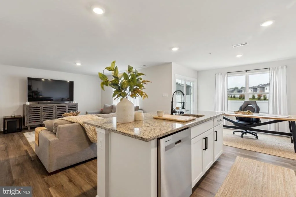 Photo of 298 FOREST EDGE AVENUE