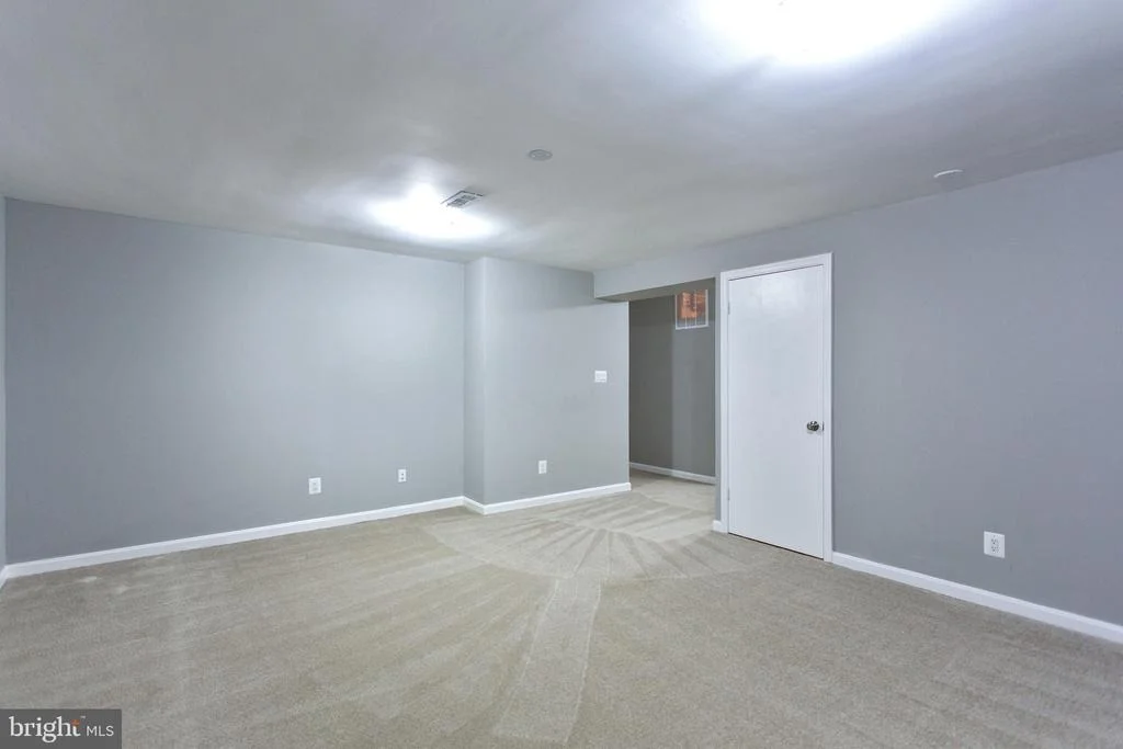 Photo of 1418 VALEBROOK LANE