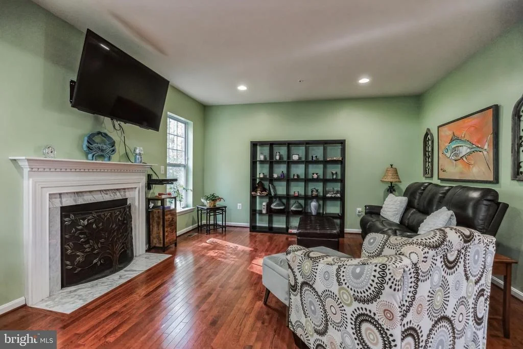 Photo of 729 WALNUT AVENUE