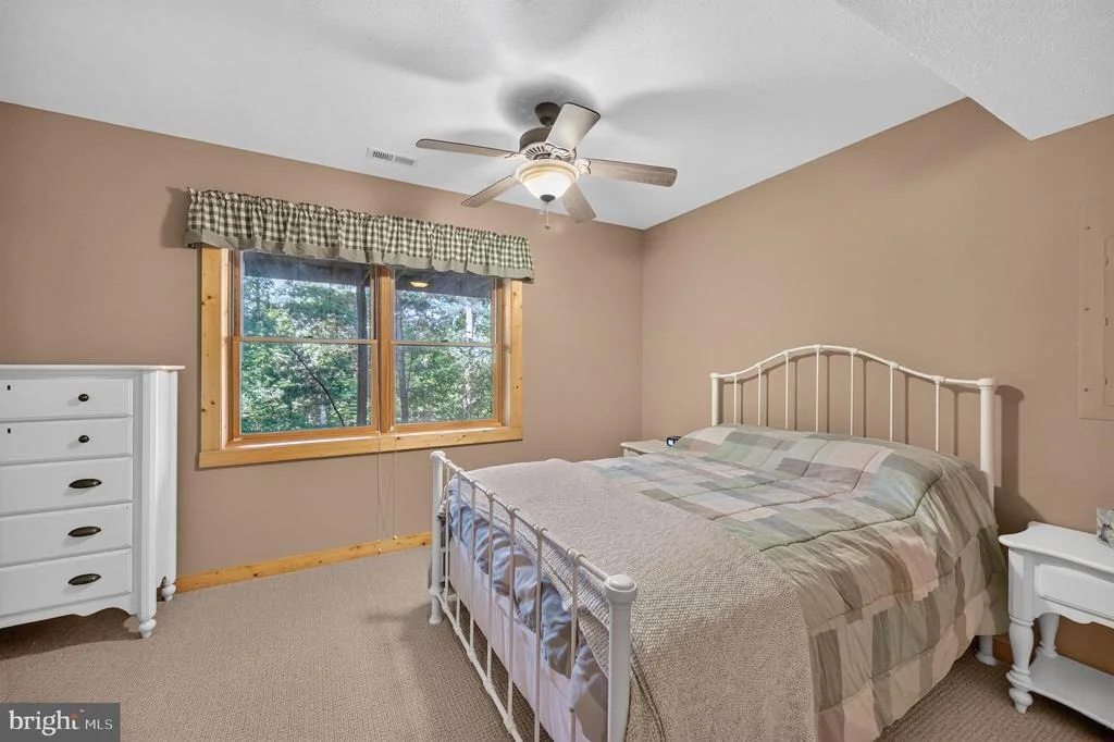 Photo of 14 VICKIE WAY