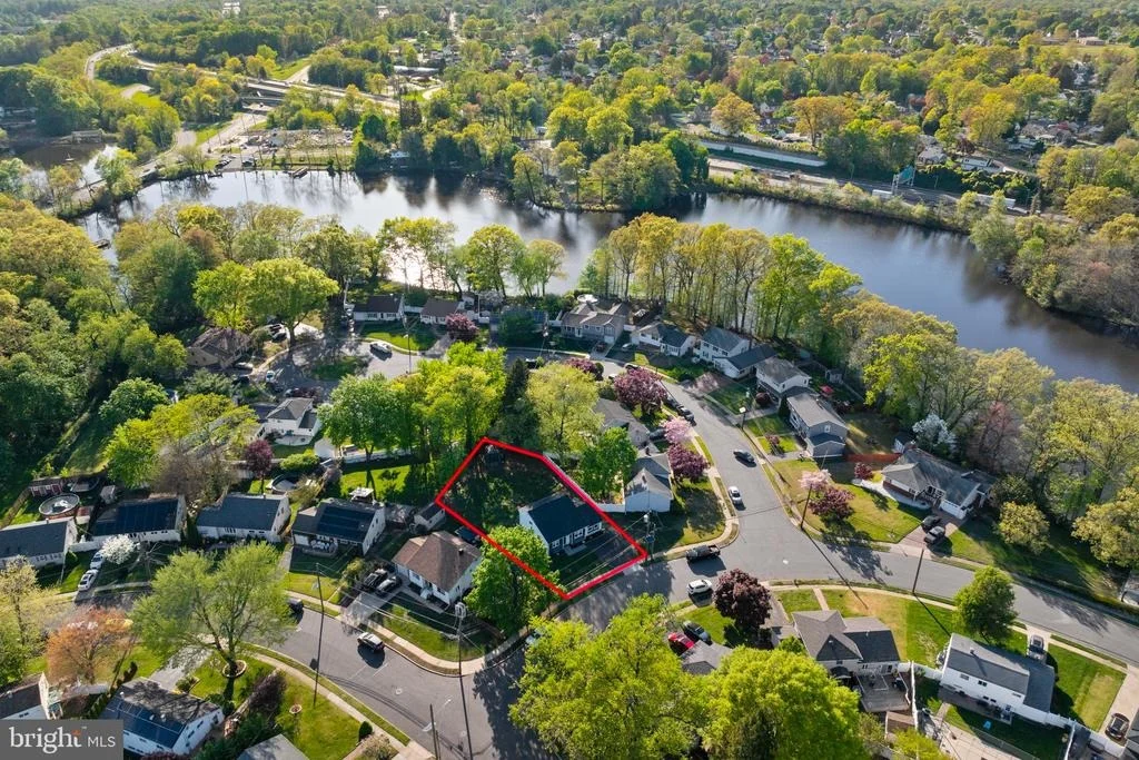Photo of 4 LAKEVIEW DRIVE