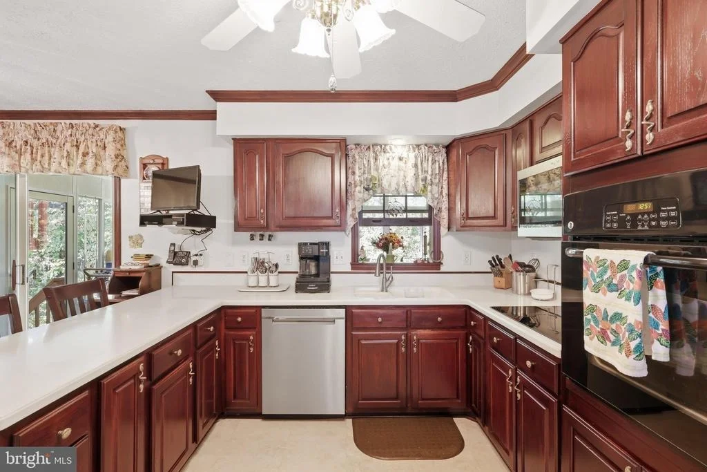 Photo of 24 SYDNEY CIRCLE