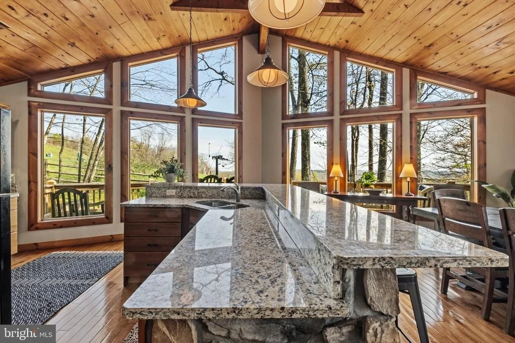 Photo of 206 HIGHLINE DRIVE