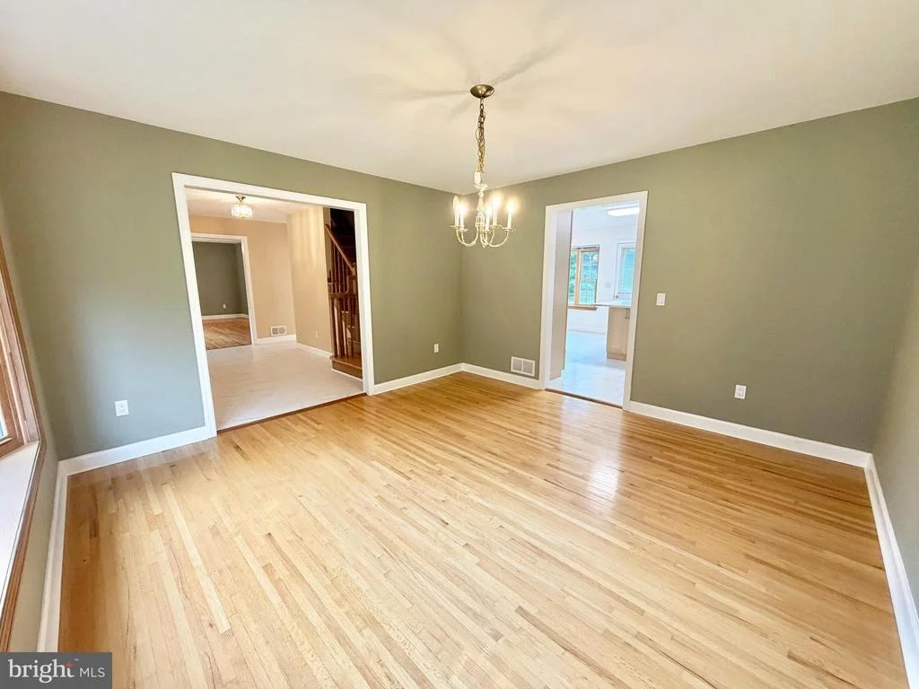 Photo of 8 EVANS DRIVE