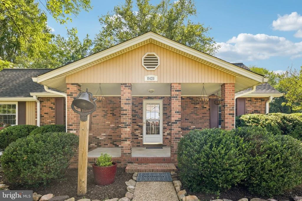 Photo of 8420 LEAF ROAD