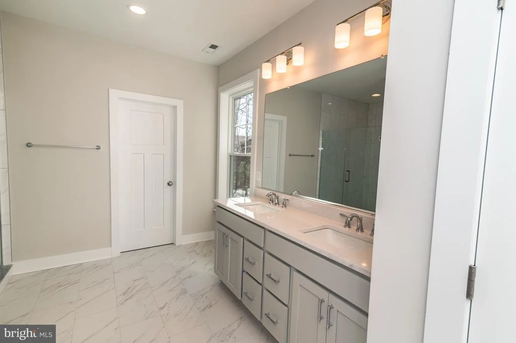 Photo of 404 SALT POND ROAD