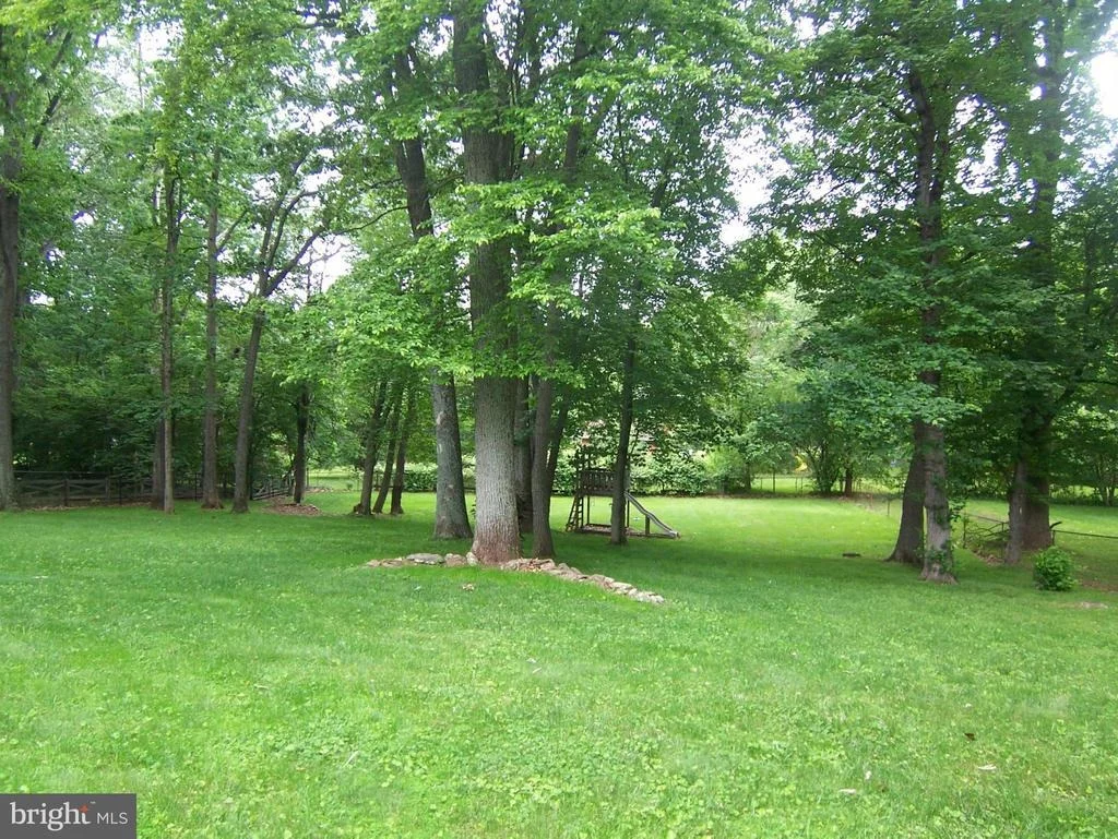 Photo of 25512 JARL DRIVE