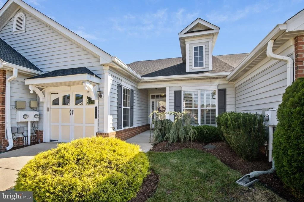Photo of 224 WILLIAMSBURG CIRCLE