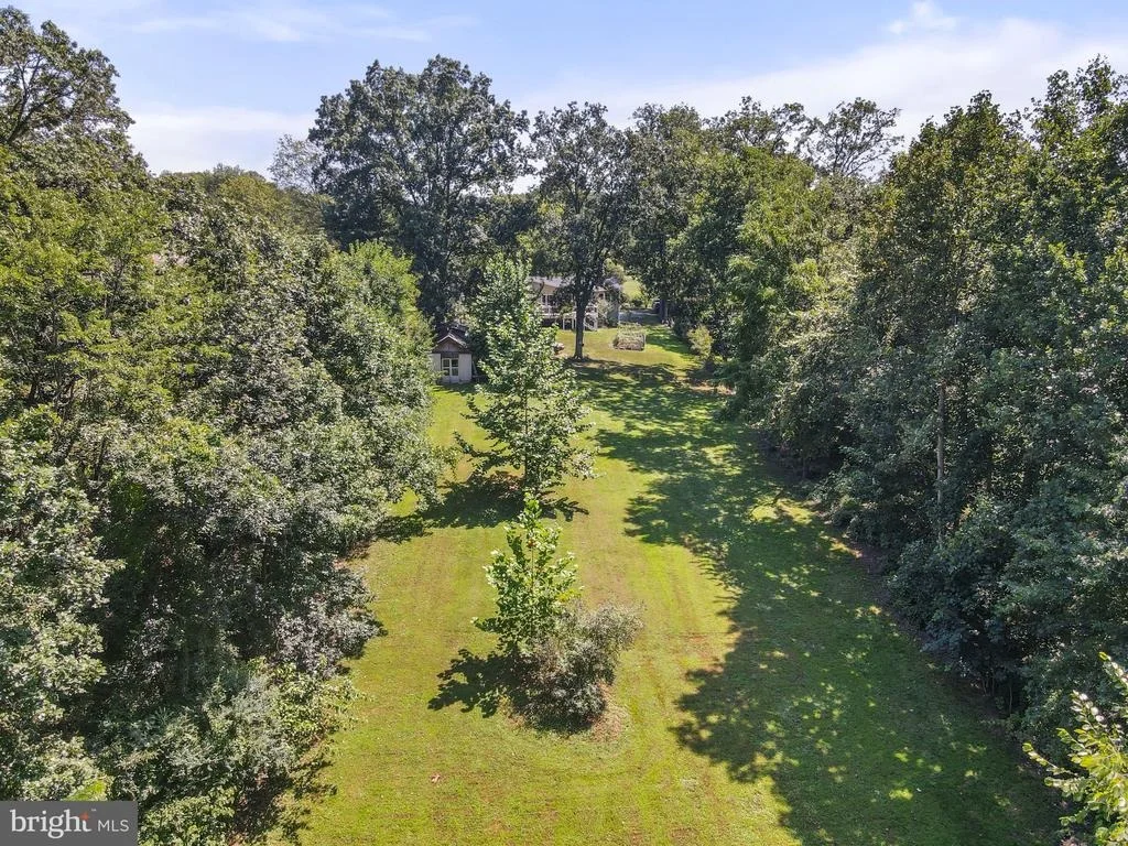 Photo of 23439 WATSON ROAD