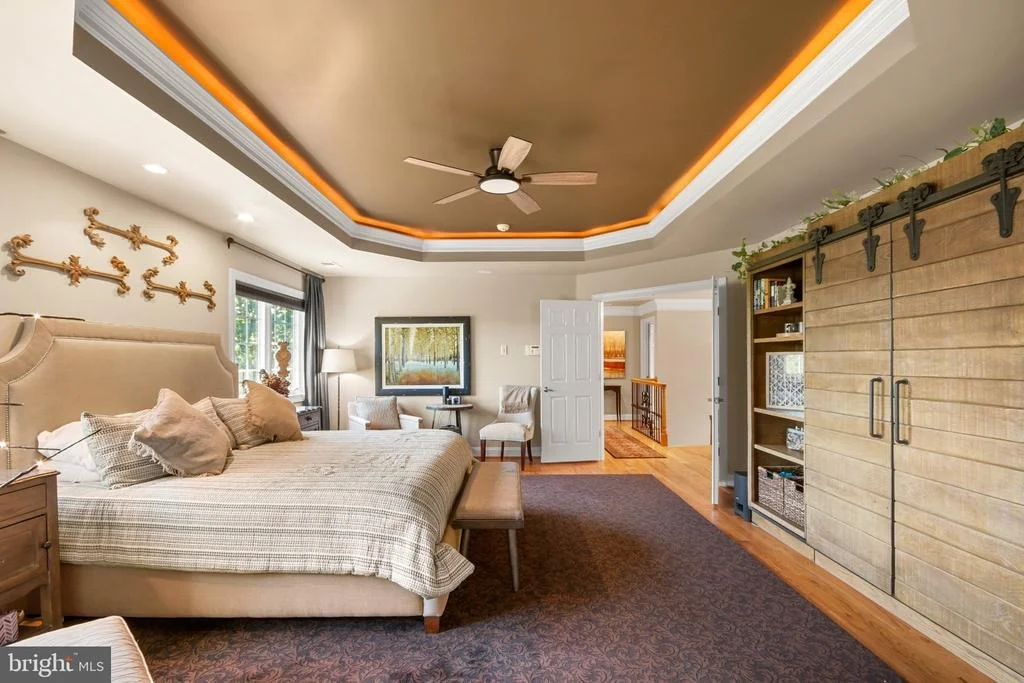 Photo of 4606 MOCKINGBIRD LANE