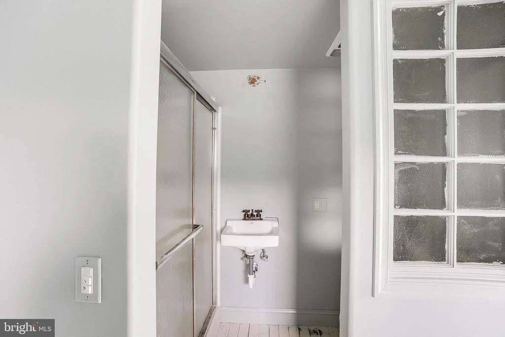Photo of 30328 SEAFORD ROAD