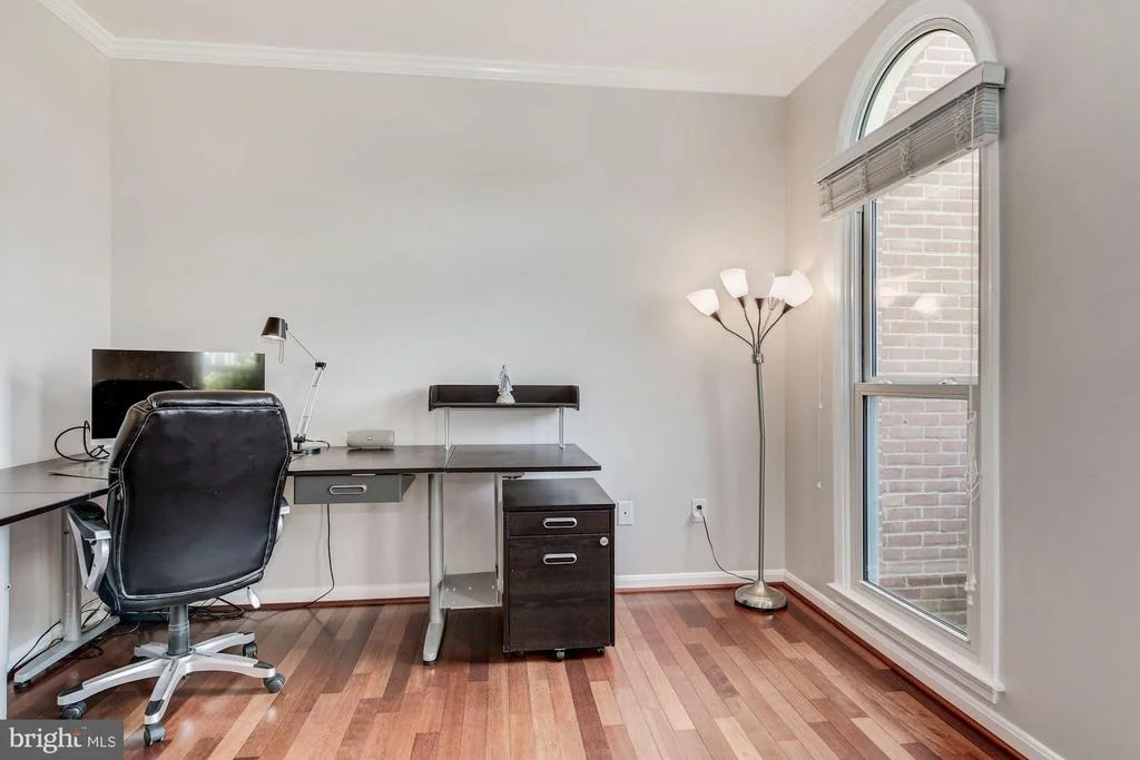 Photo of 8106 DEERCREEK PLACE