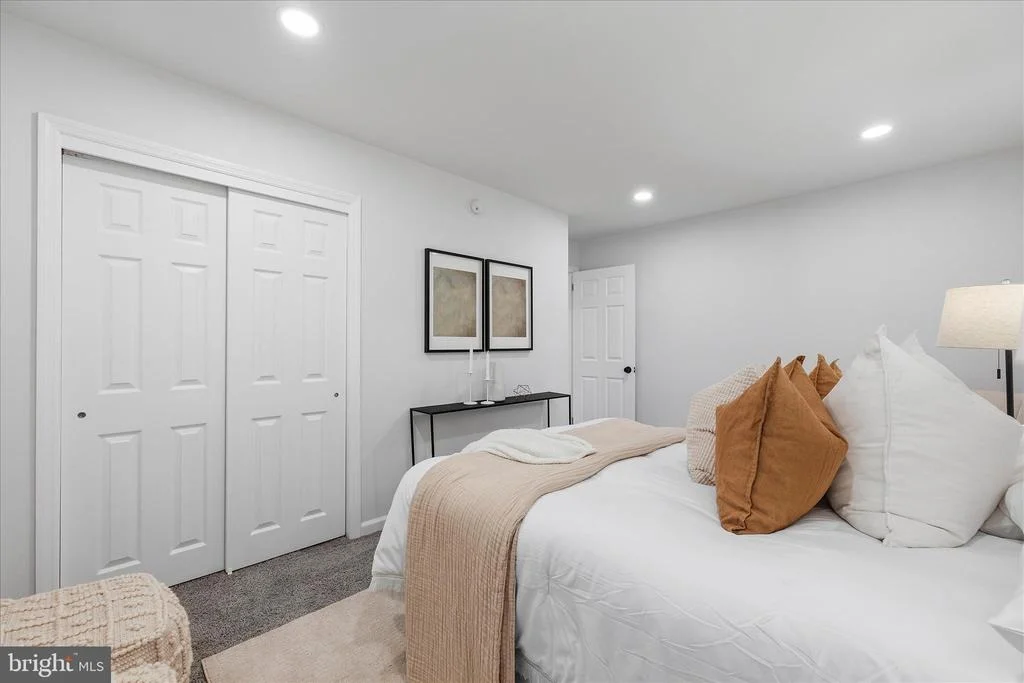 Photo of 1511 LONG POINT ROAD
